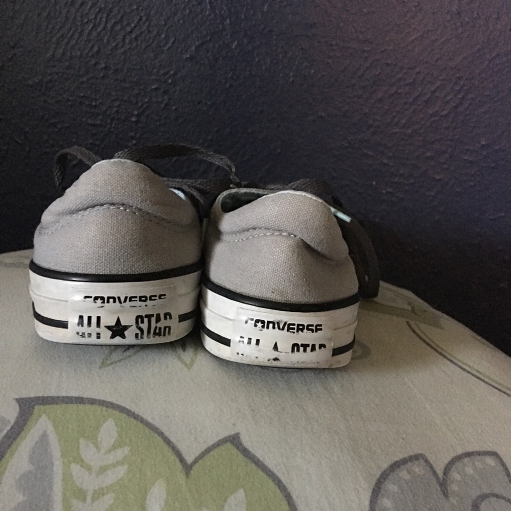 Ladies Converse - Picture 5 of 6